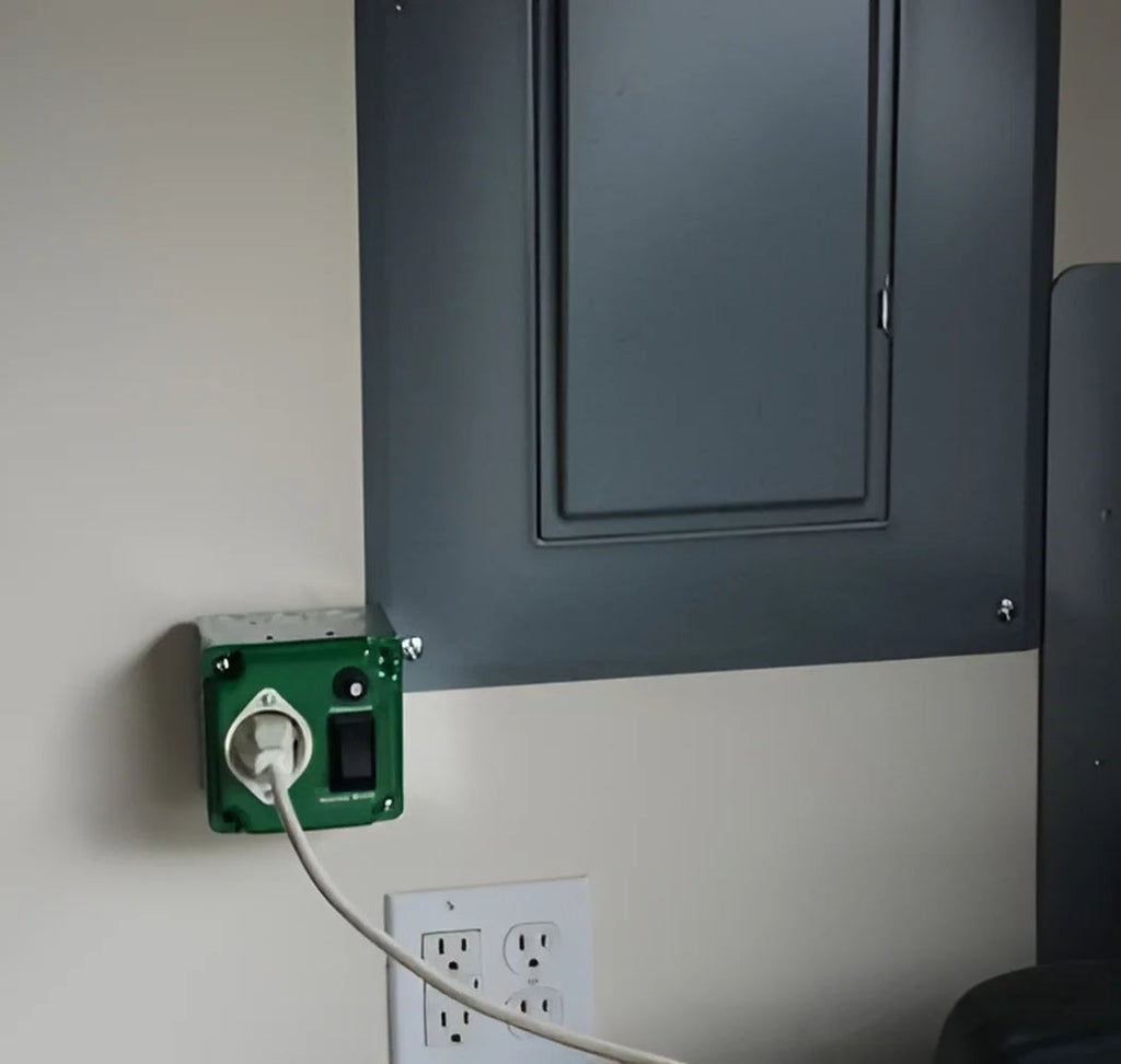 EZ Generator Switch, 15A 125V Green Manual Transfer Electrical Switch